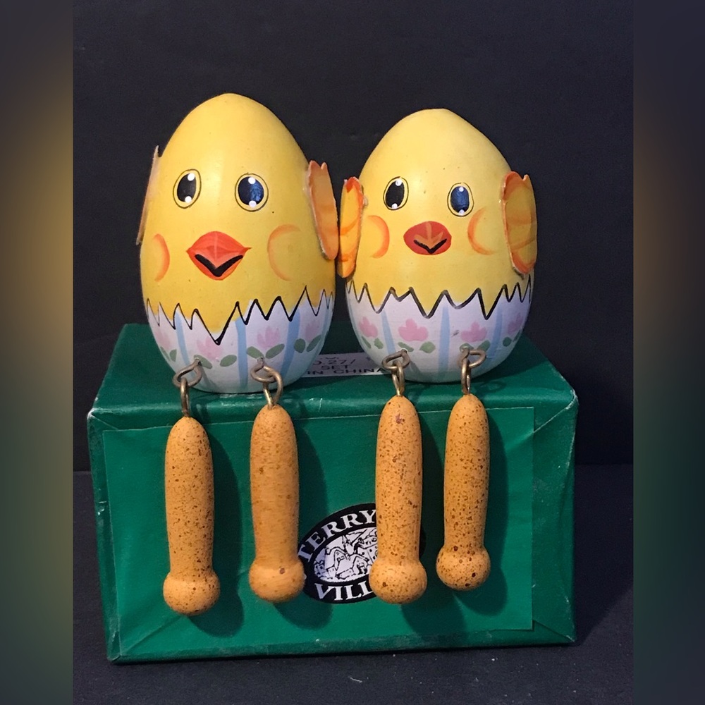 Rare Vintage Kitschy (2)Wooden Easter Chick Shelf Sitters Dangling Speckled Legs